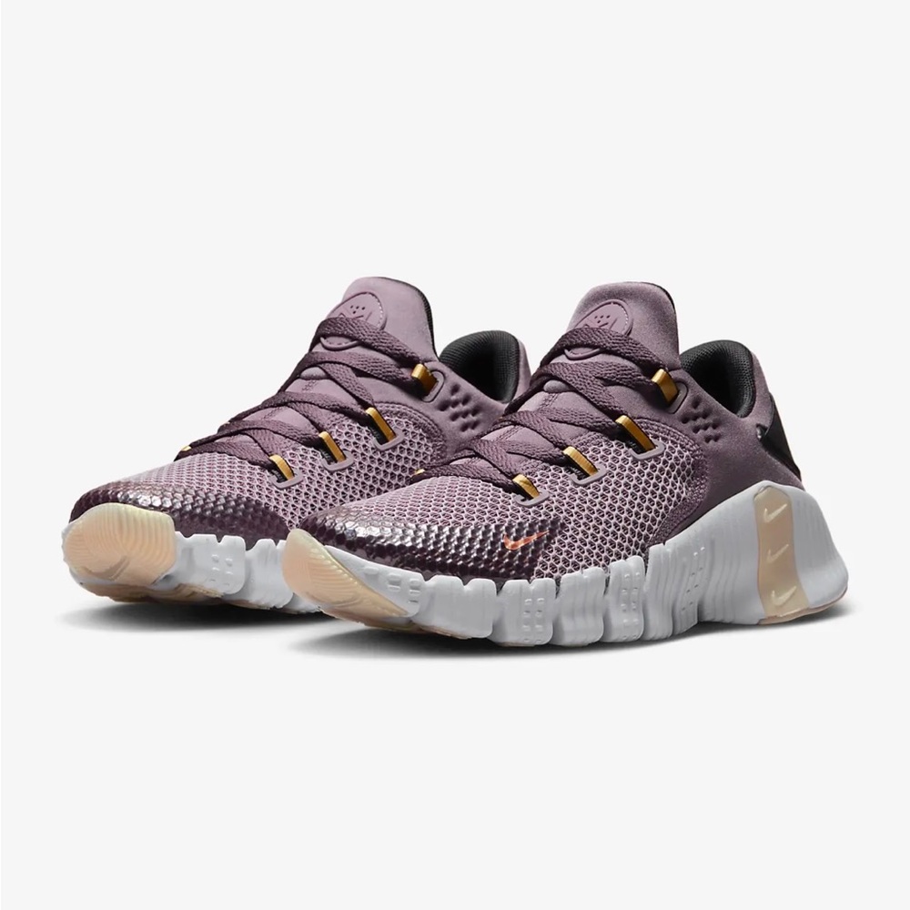 Women’s Nike Metcon 4